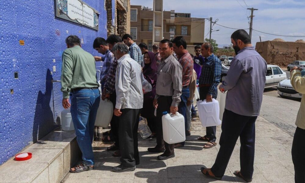 بحران آب را فراتر از مسائل سیاسی بببنید بحران آب را فراتر از مسائل سیاسی بببنید