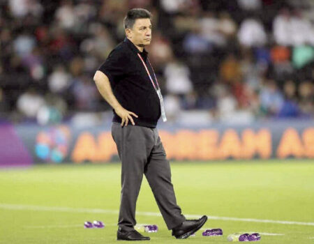 شوخی خطرناک قلعه‌نویی با حیثیت فوتبال ایران: همین بود؟