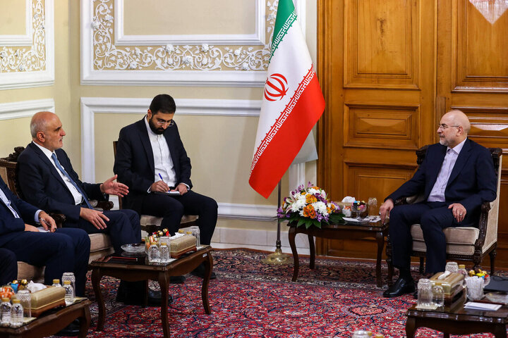 قالیباف: جمهوری اسلامی ایران از تصمیمات ملی در لبنان حمایت میکند قالیباف: جمهوری اسلامی ایران از تصمیمات ملی در لبنان حمایت میکند