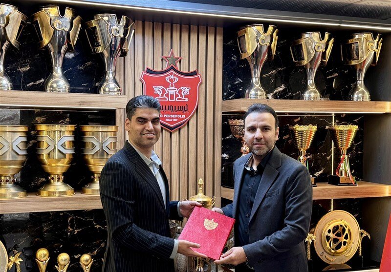 محسن خلیلی در باشگاه پرسپولیس پست گرفت محسن خلیلی در باشگاه پرسپولیس پست گرفت