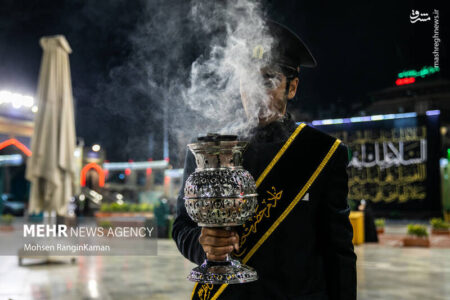 عکس/ آیین غبارروبی ضریح آستان مقدس امامزاده صالح(ع)