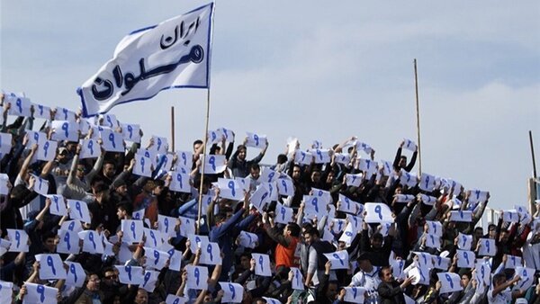 حرکت زیبای ملوانی‌ها مردم بندرانزلی را سورپرایز کرد +ویدیو