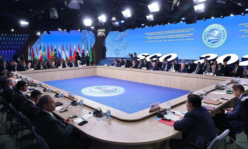 شانگهای در نقطه عطف؛ ایران چگونه جایگاه خود را در بلوک شرقی تثبیت می‌کند؟