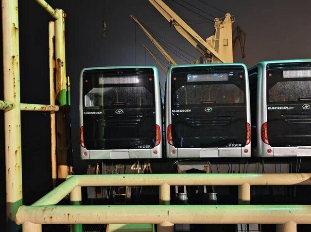 ترخیص اتوبوس‌های وارداتی به کجا رسید؟