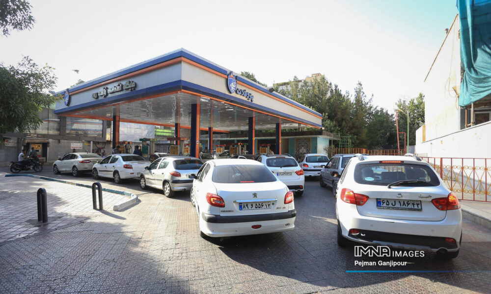 شایعه افزایش قیمت بنزین تکذیب شد