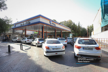 شایعه افزایش قیمت بنزین تکذیب شد