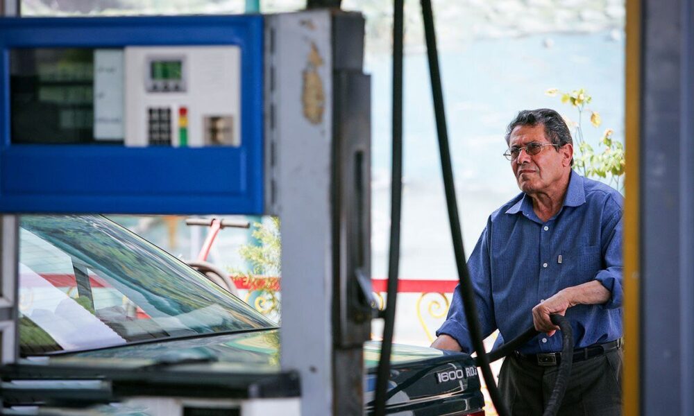 مراقب تبعات افزایش قیمت بنزین باشید