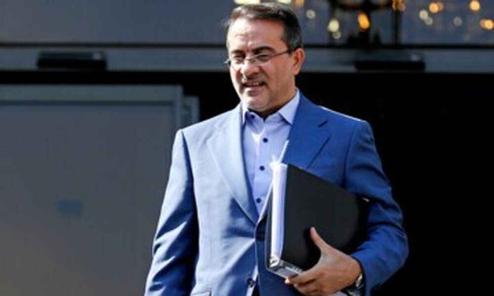 دولت جذب ۵۰۰ مدیر جوان را آغاز می‌کند و اصلاحات ساختاری را پیش می‌برد