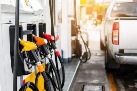تاریخ دقیق اجرای طرح اصلاح قیمت بنزین هنوز نهایی نشده‌است