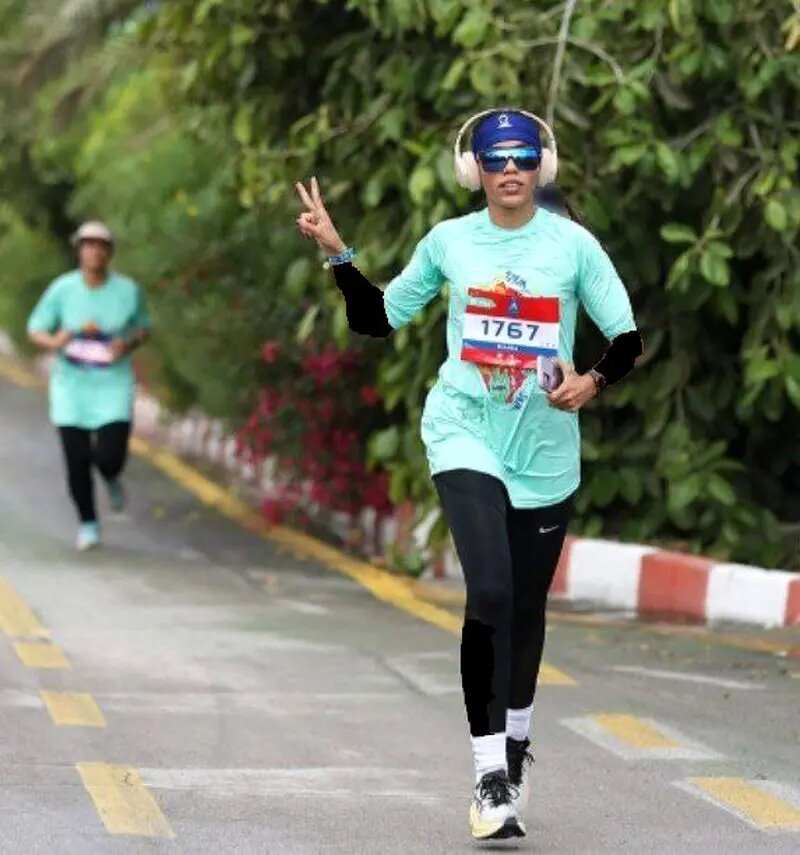 تصاویر زنان دونده در ماراتن کیش 1402