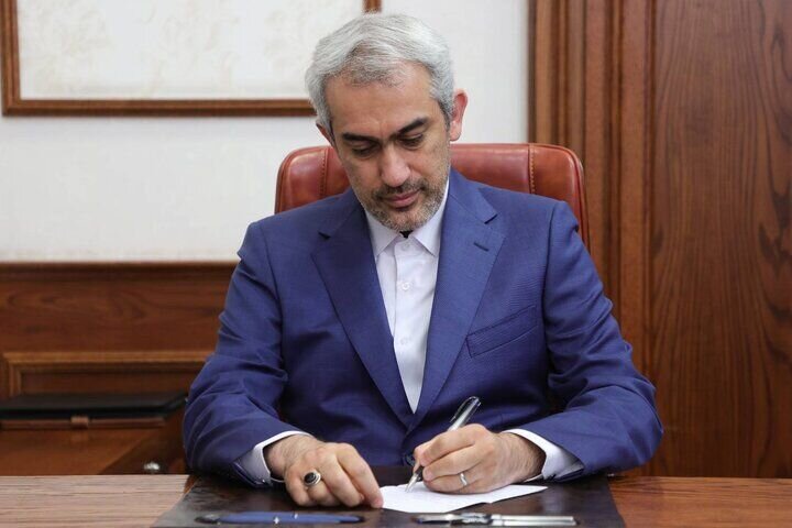 مأموریت وزیر اقتصاد به مسرور برای رسیدگی به حواشی ماراتن کیش مأموریت وزیر اقتصاد به مسرور برای رسیدگی به حواشی ماراتن کیش