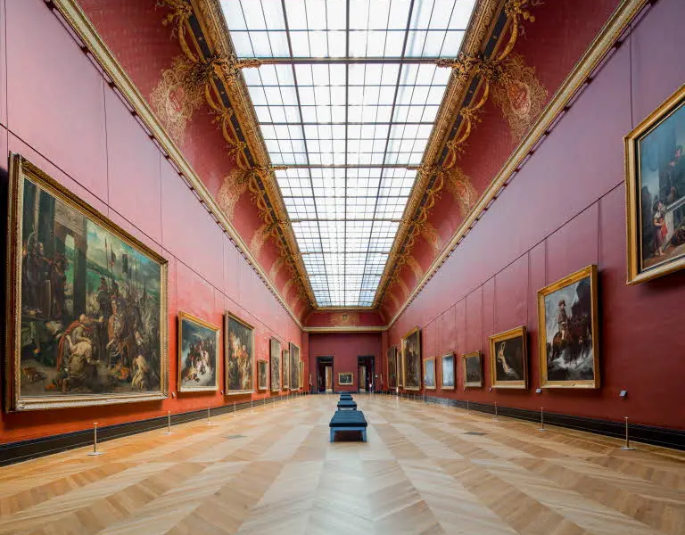 لوور سوار بر موج بدبیاری؛ نشت آب در بخش آثار باستانی مصر لوور سوار بر موج بدبیاری؛ نشست آب در بخش آثار باستانی مصر