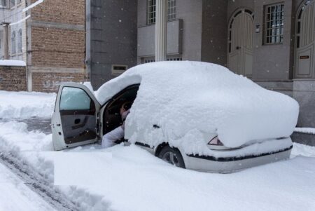۲ هشدار هواشناسی صادر شد؛  مردم ۲۸ استان برای بارش برف، باران و طوفان آماده باشند
