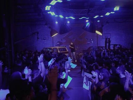 وقتی پلتفرم‌ها قانون را دور می‌زنند؛ عادت خطرناک نمایش خانگی