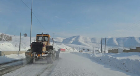 اجرای ۹۰ هزار کیلومتر عملیات برفروبی/ اسکان اضطراری ۱۰۲ نفر از مسافران