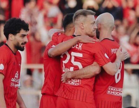 دست تراکتوری‌ها در پوست گردو ماند؛ برگزاری بازی خانگی بیرون از ایران!