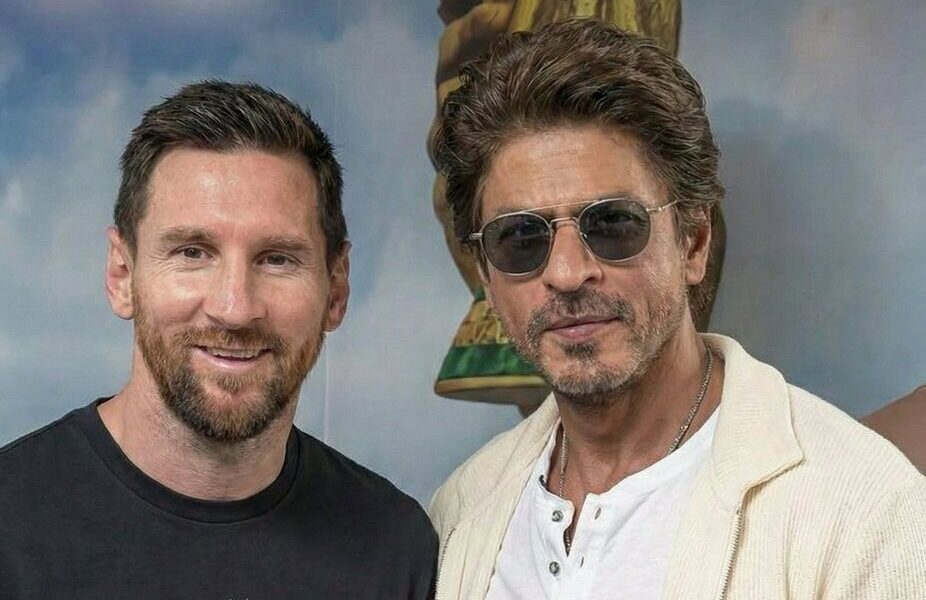 عکسی متفاوت از مسی و ستاره سینمای هند/ مسی از استادیوم کلکته فرار کرد عکسی متفاوت از مسی و ستاره سینمای هند/ مسی از استادیوم کلکته فرار کرد