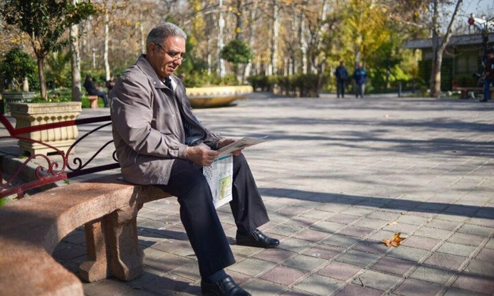 زندگی بازنشستگان در این وضعیت اقتصادی سخت شد زندگی بازنشستگان در این وضعیت اقتصادی سخت شد