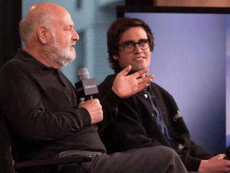 کارگردان دیگری به سرنوشت داریوش مهرجویی دچار شد/ بازداشت پسر کارگردان هالیوود به ظن قتل والدینش