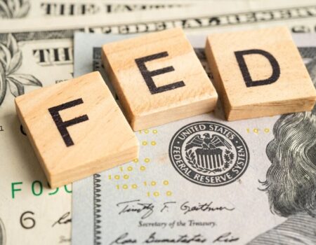 فدرال رزرو برای سومین بار در سال نرخ بهره را کاهش داد