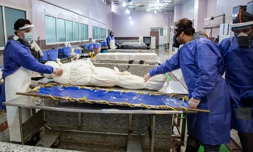 خدمتگزارانی که مردم آن‌ها را پس می‌زنند