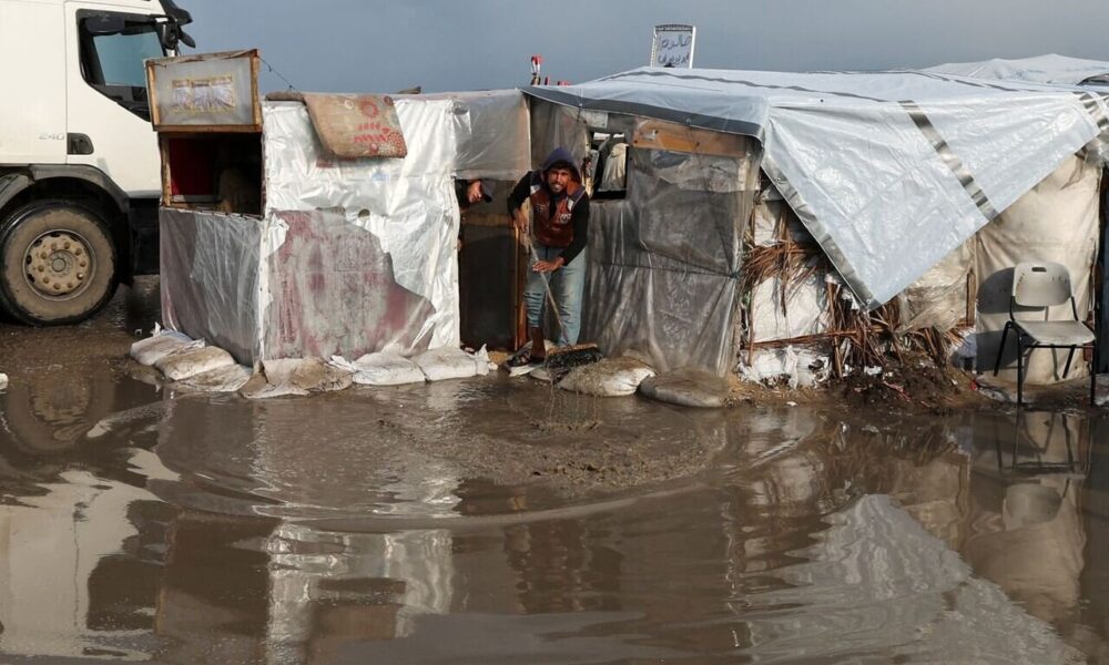 افزایش شمار شهدای نوار غزه/ ۹۰ درصد پناهگاه‌های آوارگان دچار آب‌گرفتگی شد