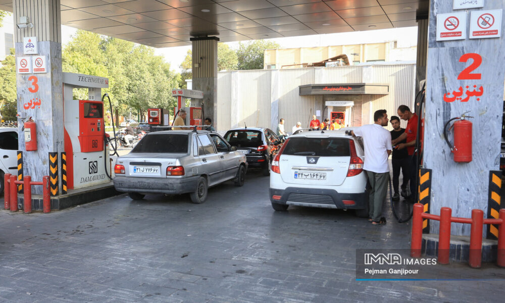 درآمد دولت از بنزین ۵ هزار تومانی