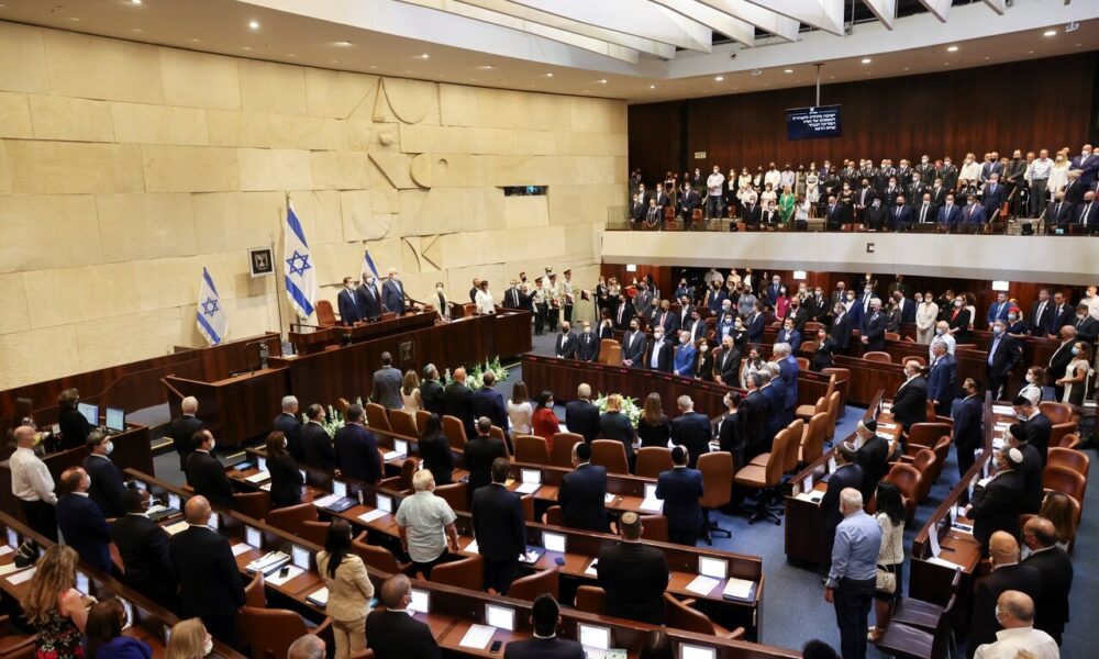 درگیری در پارلمان رژیم صهیونیستی درگیری در پارلمان رژیم صهیونیستی