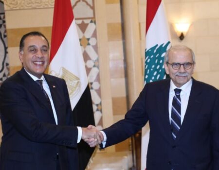 نخست‌وزیر مصر خواستار خروج بی‌قید و شرط ارتش اسرائیل از خاک لبنان شد