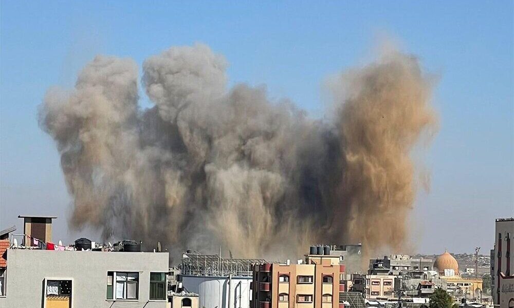 حمله توپخانه‌ای به مدرسه محل اسکان آوارگان فلسطینی