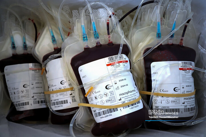 اهدای خون یک نفر نجات جان ۳ بیمار را به همراه دارد/ اهدای خون، زنجیره درهم تنیده انسانیت