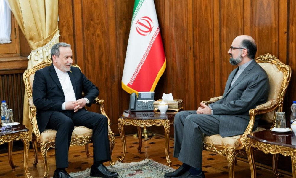 دیدار سفیر جمهوری اسلامی ایران در بلژیک با وزیر امور خارجه