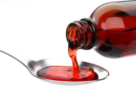 وضعیت بحرانی بیماران در حال ترک اعتیاد؛ کمبود شربت تریاک فاجعه‌ساز می‌شود