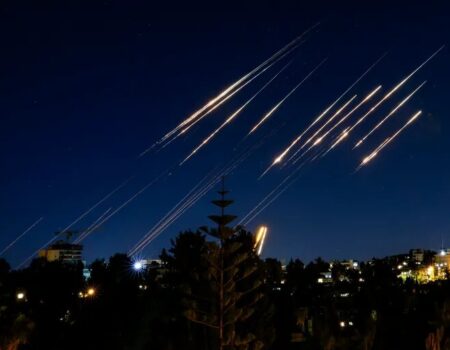 اعتراف صهیونیست‌ها: عملیات «وعده صادق ۳» خسارات سنگینی به اسرائیل وارد کرد