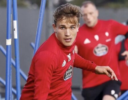 ماجرای دنیس اِکرت بازیکن دور رگه برای حضور در تیم ملی ایران پیچیده شد!