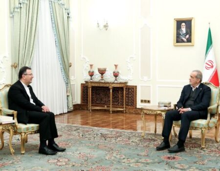 تأکید رئیس‌جمهور بر ارتقای همگرایی ایران و گرجستان در معادلات نوین قفقاز