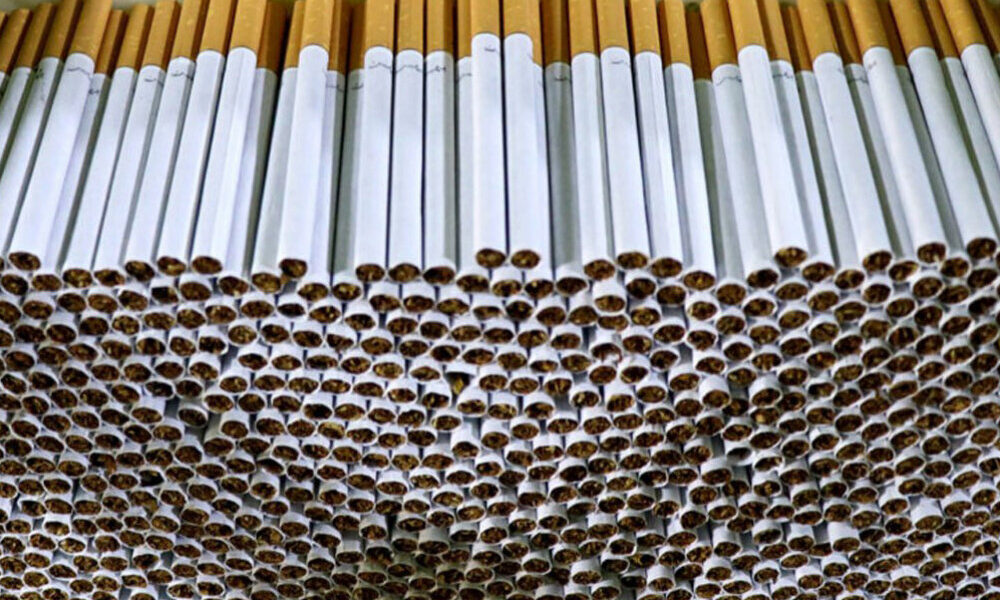 فروش دخانیات در فروشگاه‌های زنجیره‌ای 