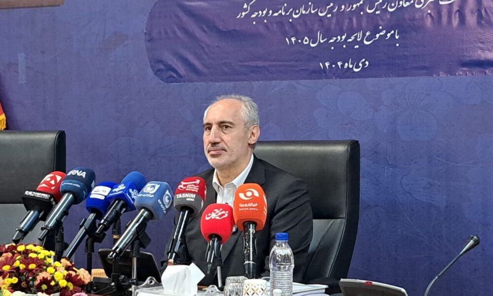 از بازنشستگان و کارمندان دولت بابت افزایش ۲۰ درصدی حقوق عذرخواهی می‌کنیم