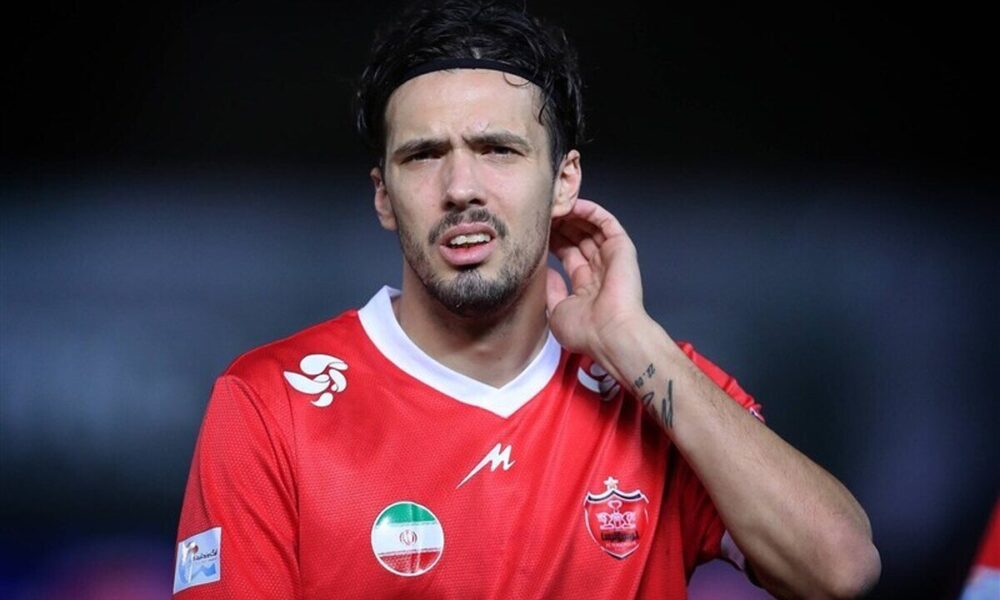 ستاره جنجالی پرسپولیس از ایران رفت