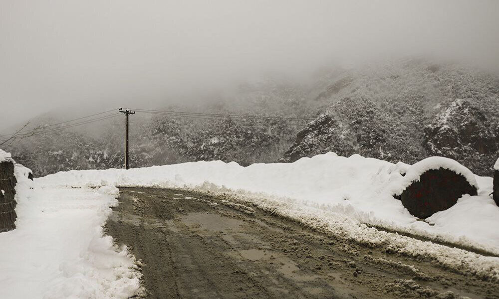 تشدید سامانه بارشی و کاهش دما تا ۸ درجه/ برف و کولاک برای ۲۰ استان کشور