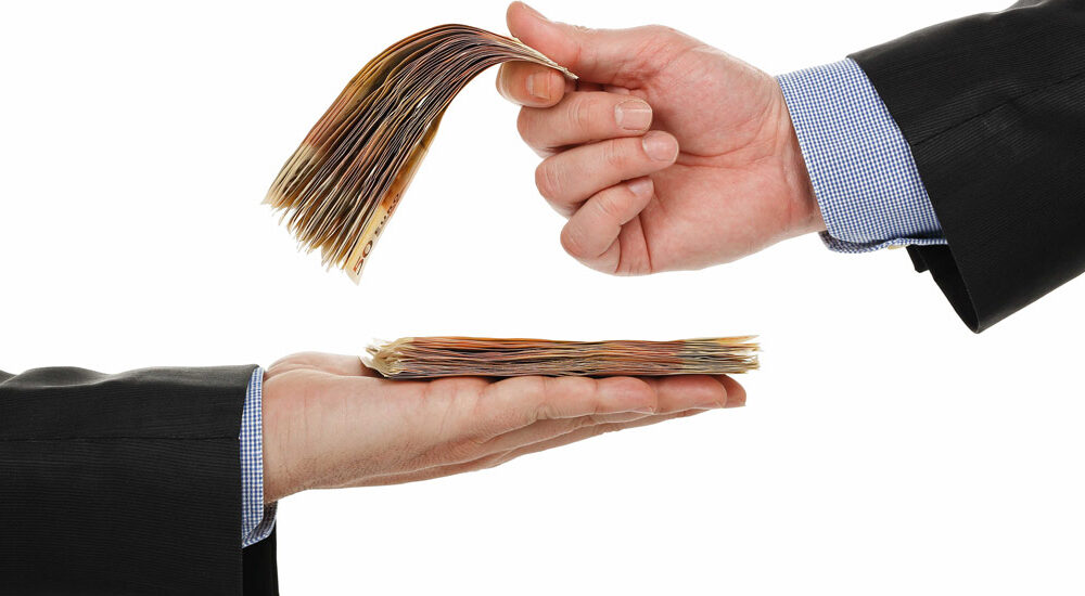 آشنایی با نظام حقوق و دستمزد و جزئیات کامل آن - چطور