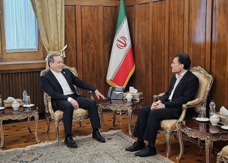 دیدار دبیر شورای راهبردی روابط خارجی با عراقچی