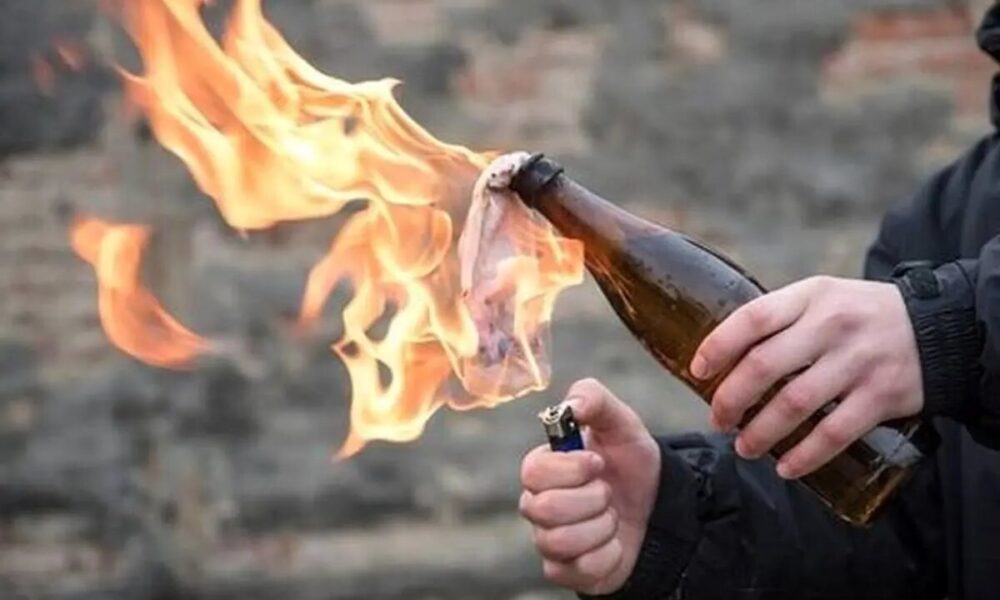 تلاش گروهی از اغتشاشگران برای آتش زدن یک مسجد +جزئیات