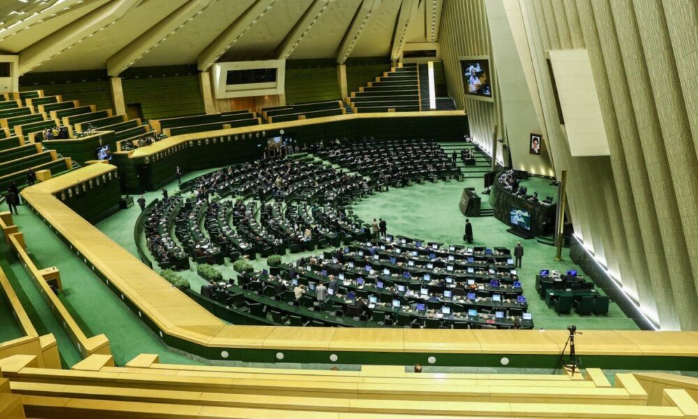 رسیدگی به جداول بودجه سال ۱۴۰۵ کل کشور در کمیسیون برنامه و بودجه