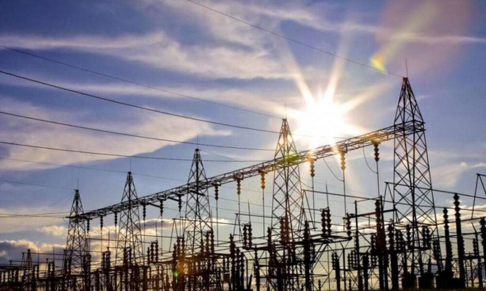 کاهش ۷ هزار مگاوات از اوج بار شبکه در تابستان امسال
