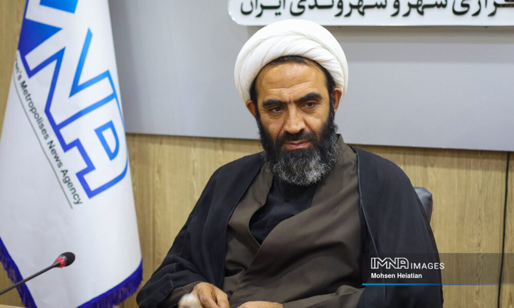 اصلاح ساختار درآمدها و حقوق، مسیر مهار تورم را هموار می‌کند