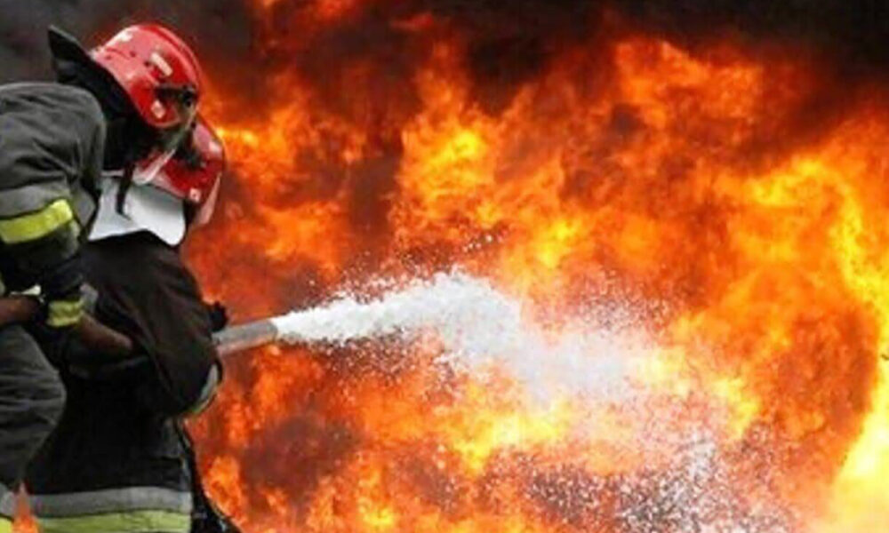 آتش‌سوزی هولناک در یک جایگاه سوختگیری در تهران/ ماجرا چه بود؟