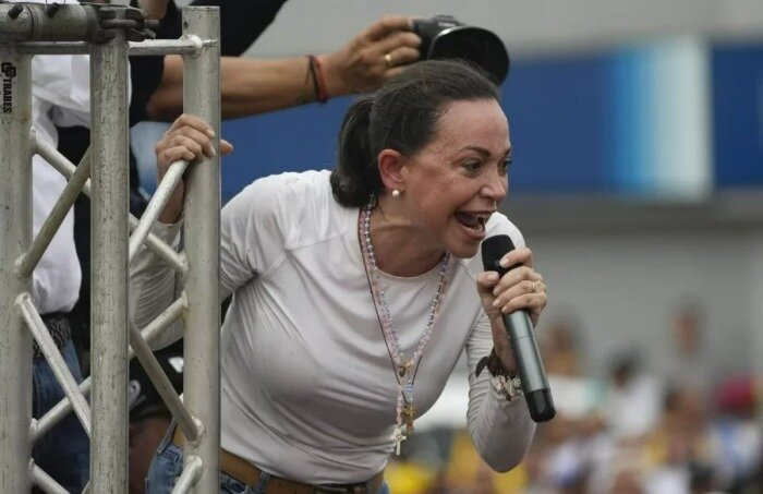 ماچادو کیست؟ بیوگرافی اپوزیسیون مادورو و حمایت از حمله به ونزوئلا