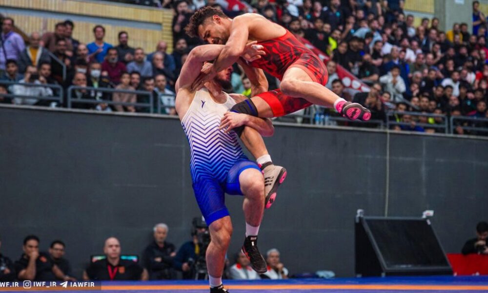 فدراسیون استقلالی‌ها را نقره داغ کرد؛ محرومیت سه ماهه سرمربی آبی‌ها