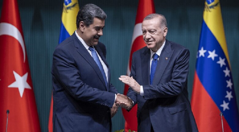 اردوغان: پیشنهادی برای میزبانی از مادورو نگرفته‌ایم